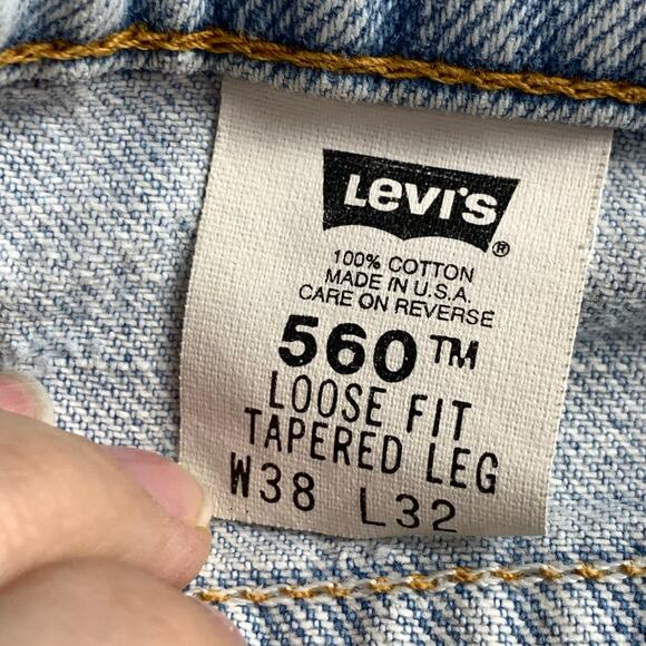 VTG 90s Levis 560 Mens Jeans 38x32 Loose Fit Tapered Leg Made In USA Meas: 36x30 - Picture 4 of 12